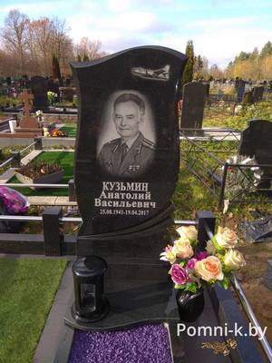Заказать гранитную вазу