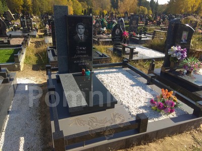 Установка памятника