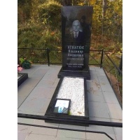 Вертикальный памятник в Минске